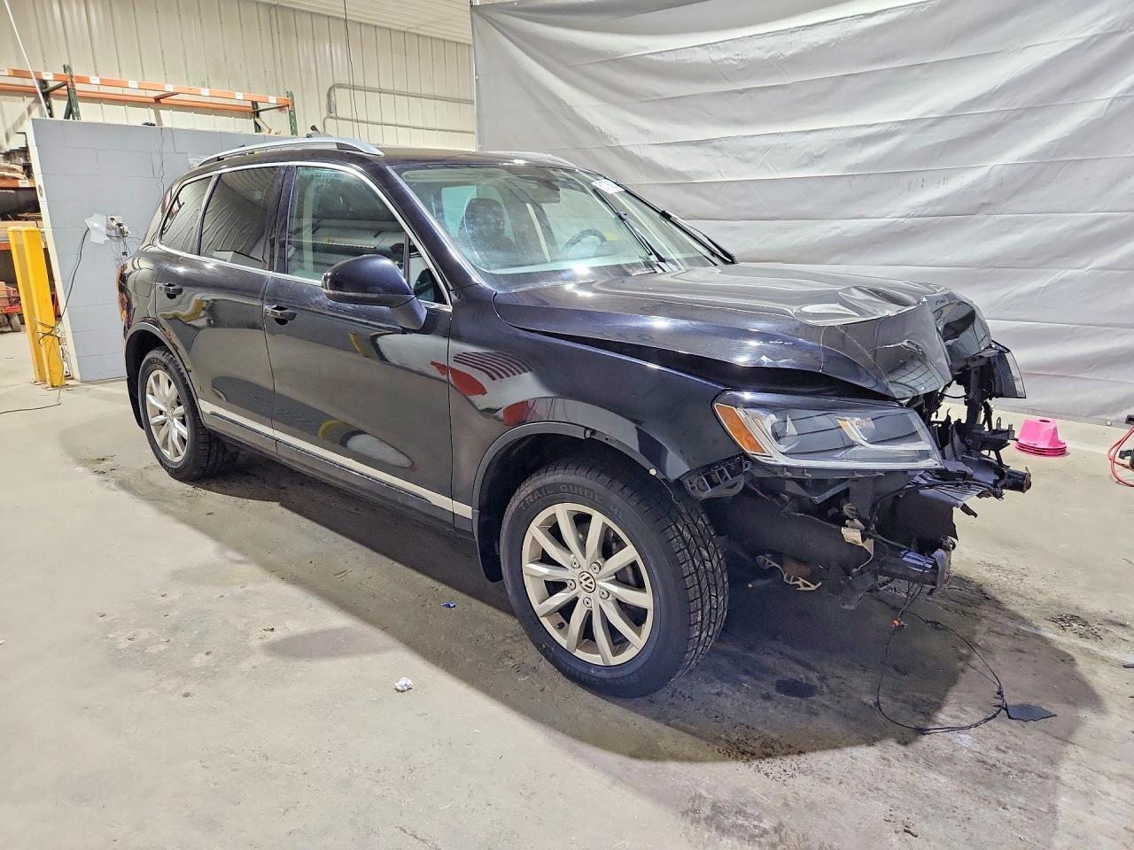 2015 VOLKSWAGEN TOUAREG V6 photo 7