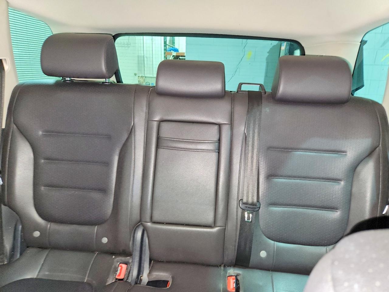 2015 VOLKSWAGEN TOUAREG V6 photo 19