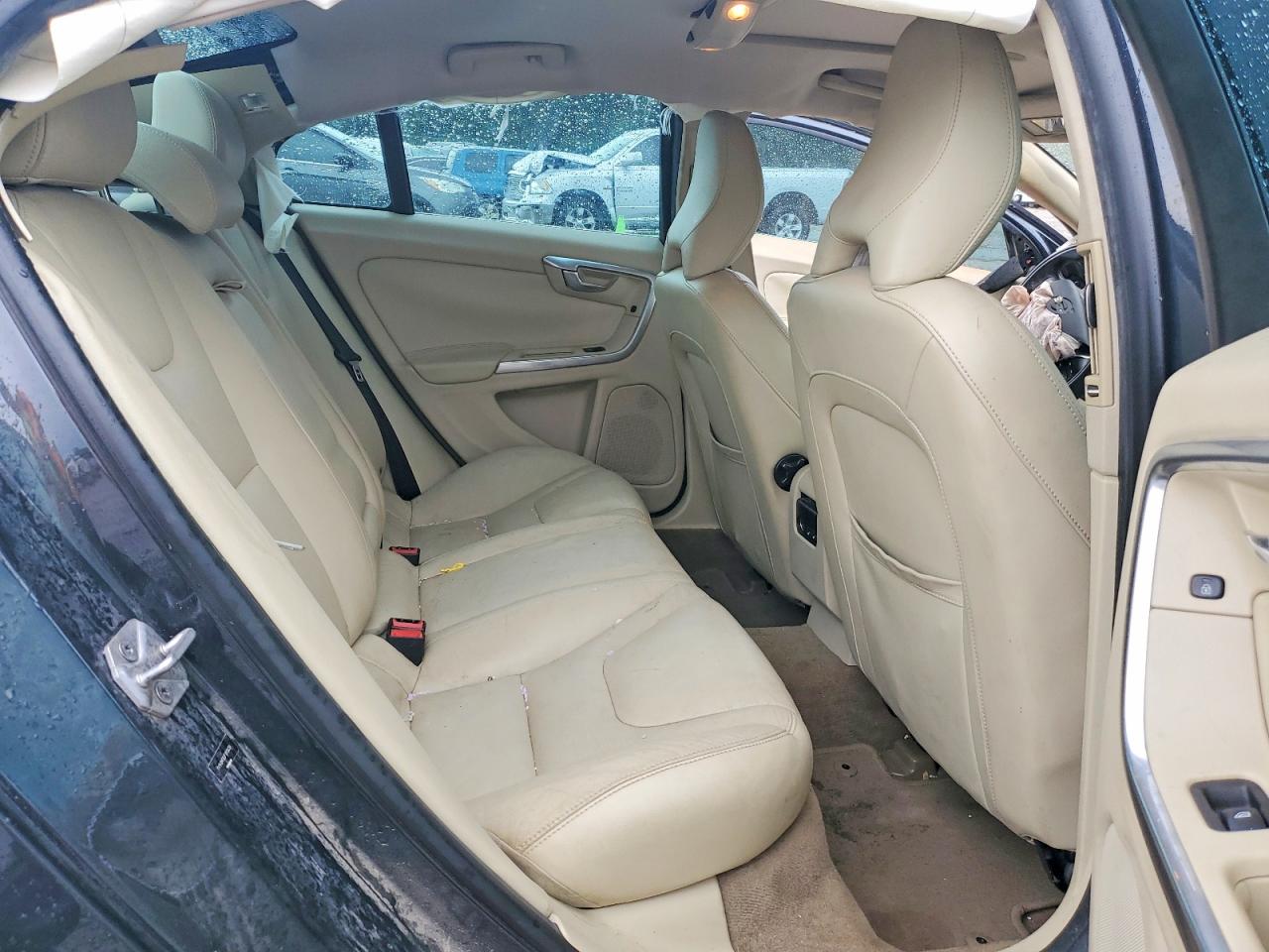 2015 VOLVO S60 PREMIER photo 19