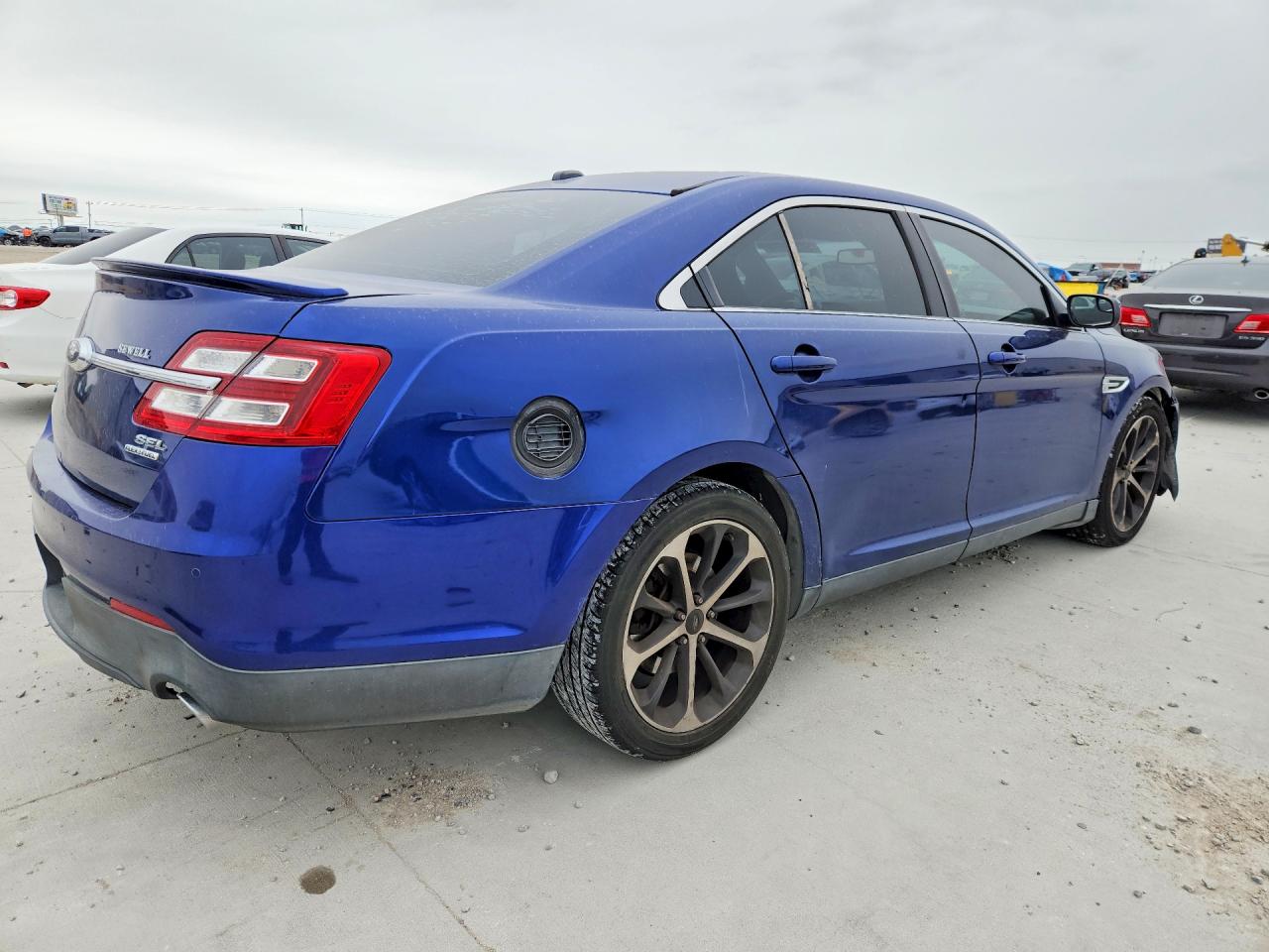 2014 FORD TAURUS SEL photo 5
