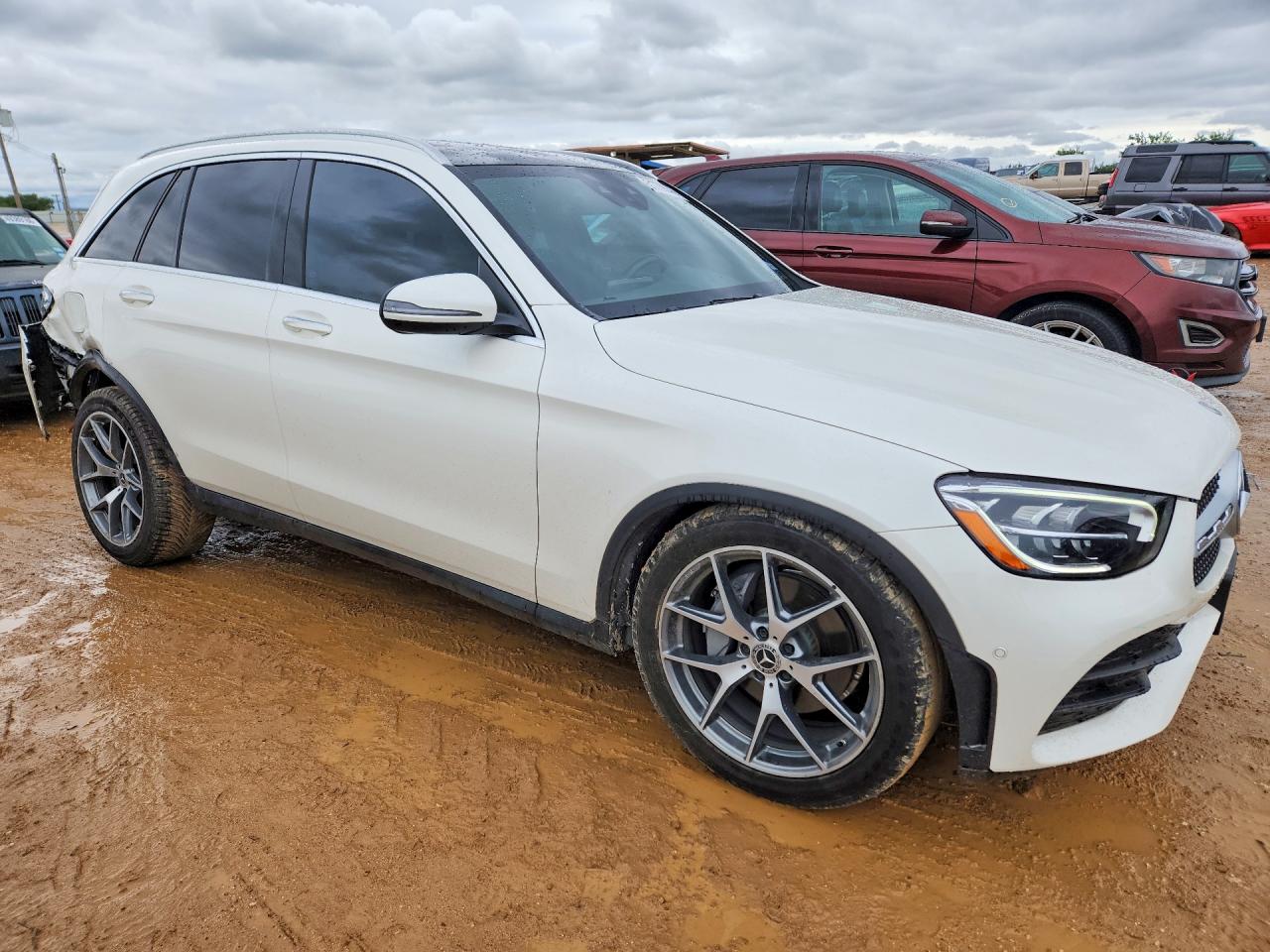 2021 MERCEDES-BENZ GLC 300 photo 4