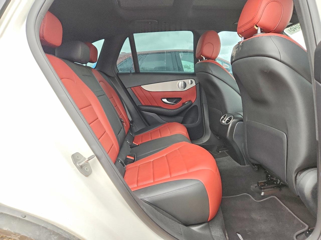 2021 MERCEDES-BENZ GLC 300 photo 11