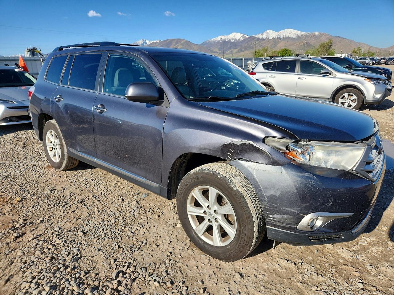 2013 TOYOTA HIGHLANDER SE photo 4
