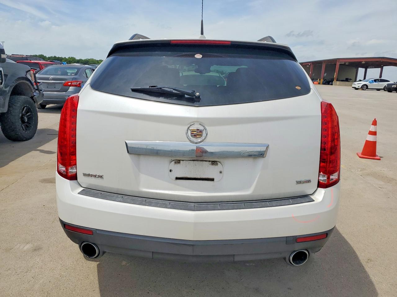 2012 CADILLAC SRX photo 16