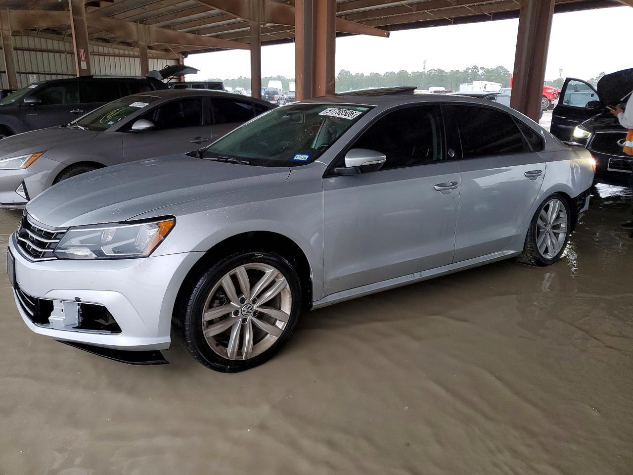 2019 VOLKSWAGEN PASSAT