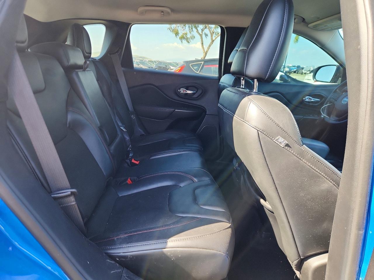 2021 JEEP CHEROKEE TRAILHAWK photo 28