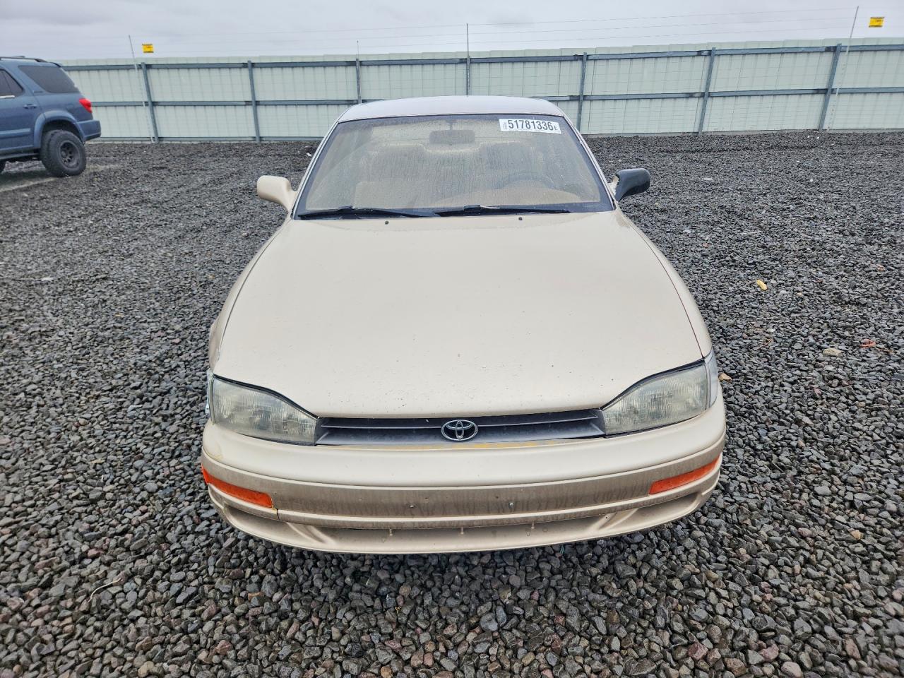 1994 TOYOTA CAMRY LE photo 5