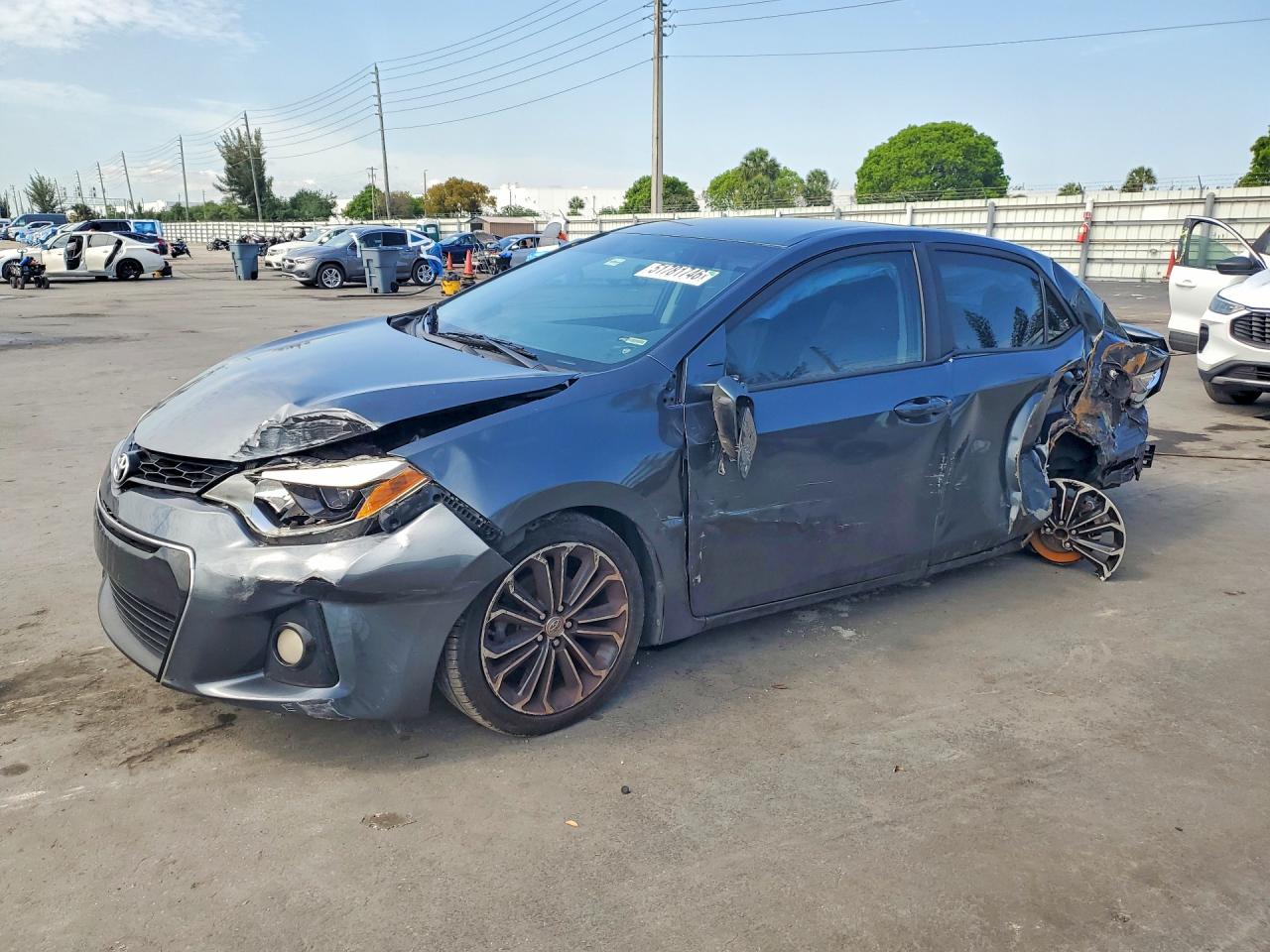 2015 TOYOTA COROLLA
