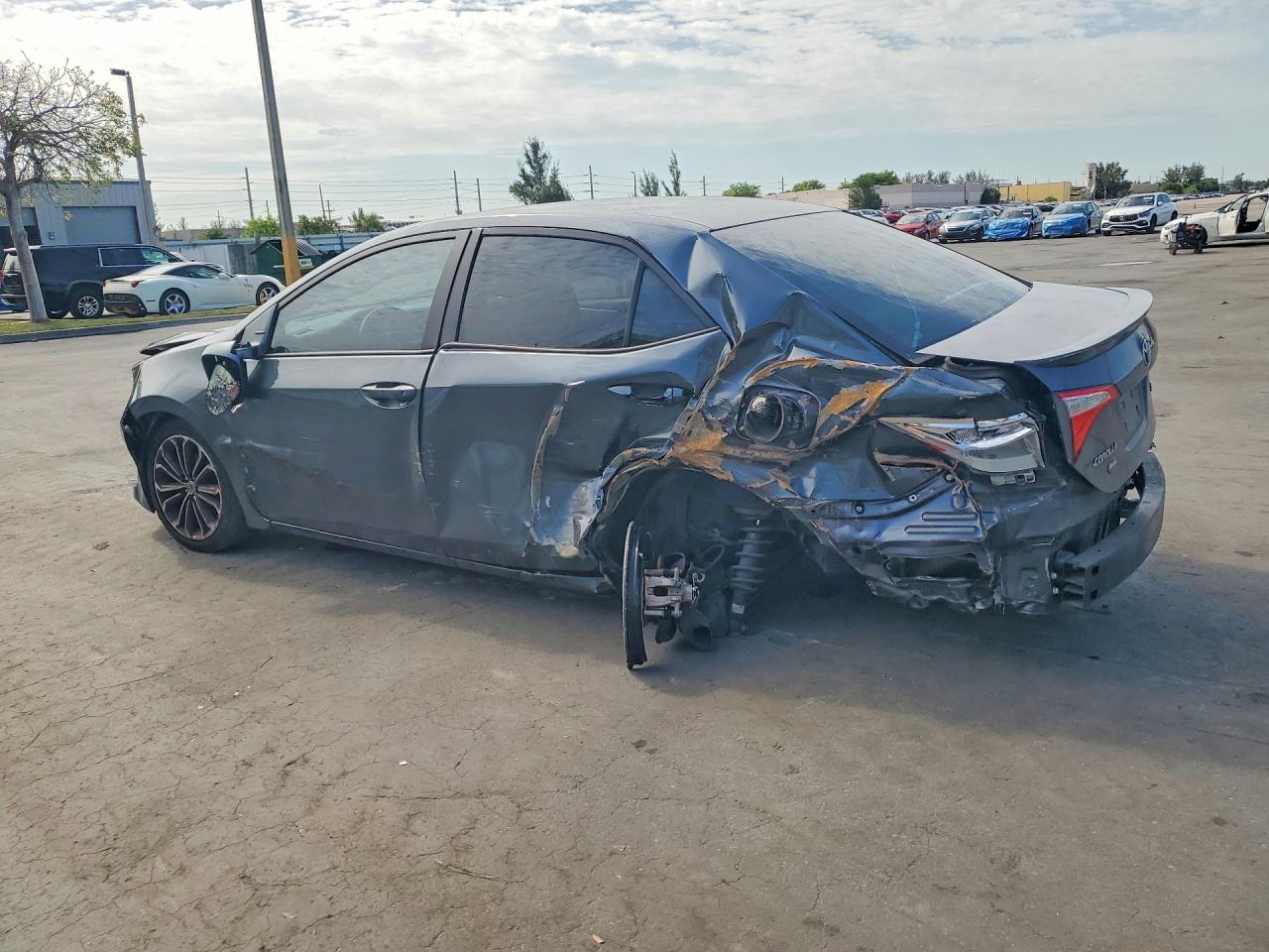 2015 TOYOTA COROLLA S PLUS photo 4