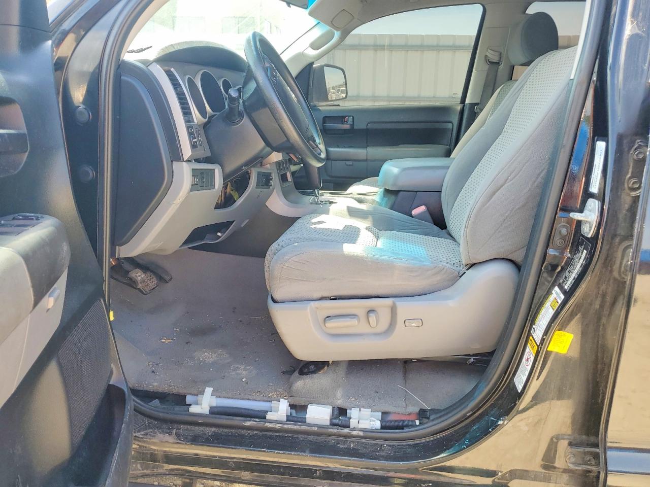 2011 TOYOTA TUNDRA DOUBLE CAB SR5 photo 13