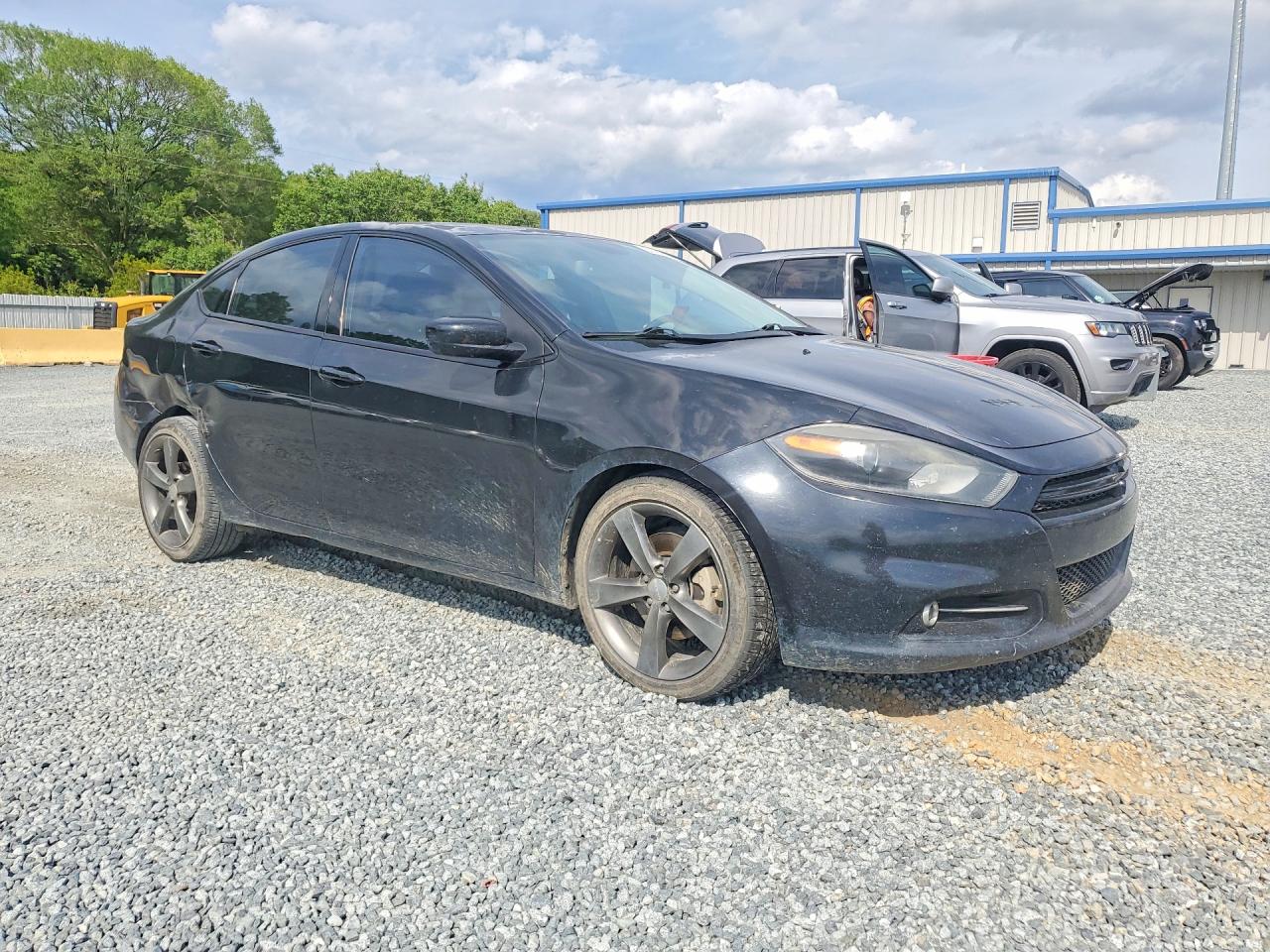 2013 DODGE DART SXT photo 4