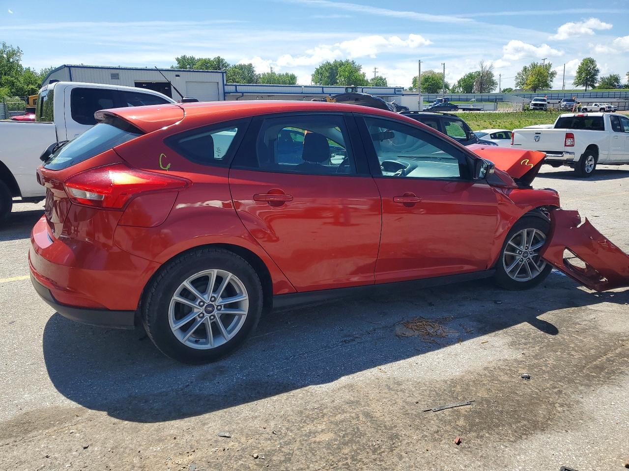 2018 FORD FOCUS SE photo 3
