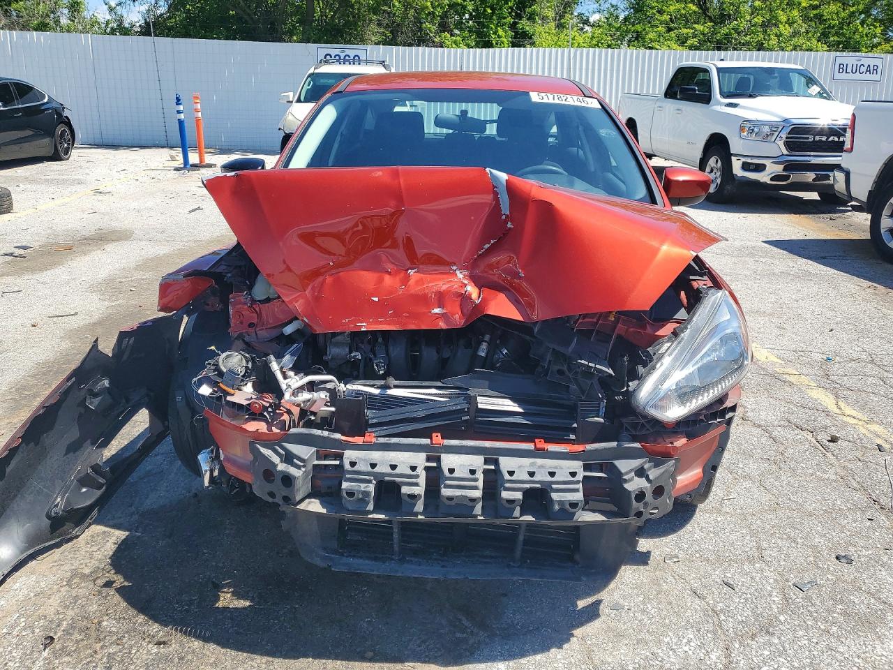 2018 FORD FOCUS SE photo 5