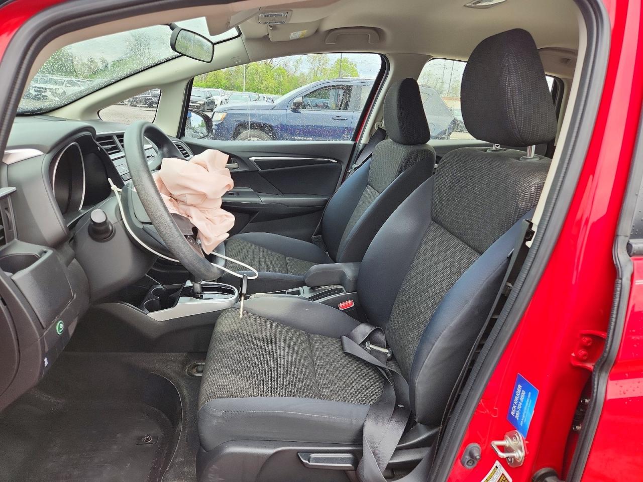 2016 HONDA FIT LX photo 19