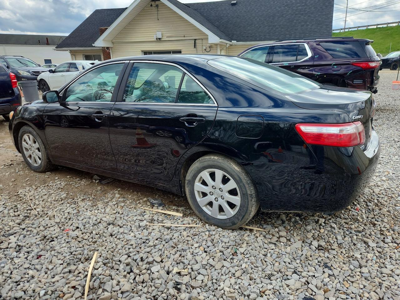 2009 TOYOTA CAMRY XLE photo 3