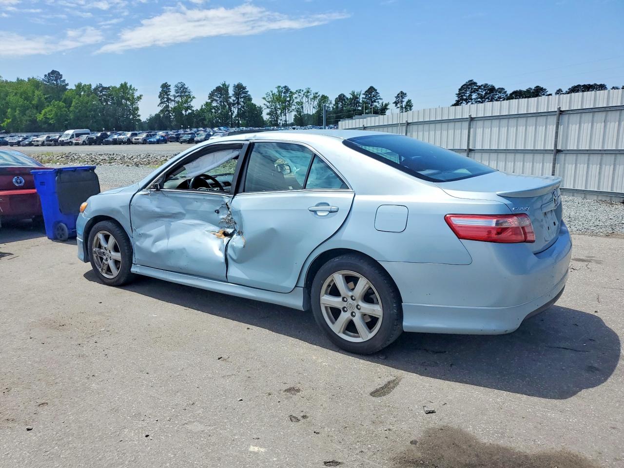 2007 TOYOTA CAMRY SE photo 3