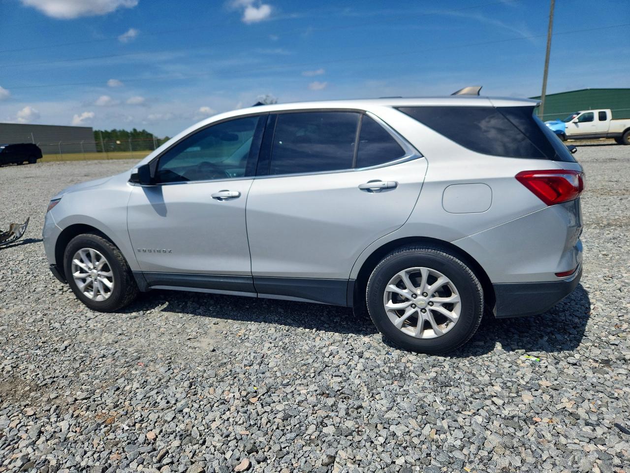 2019 CHEVROLET EQUINOX LT photo 3