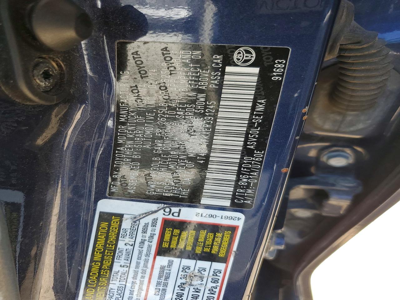 2014 TOYOTA CAMRY LE photo 34