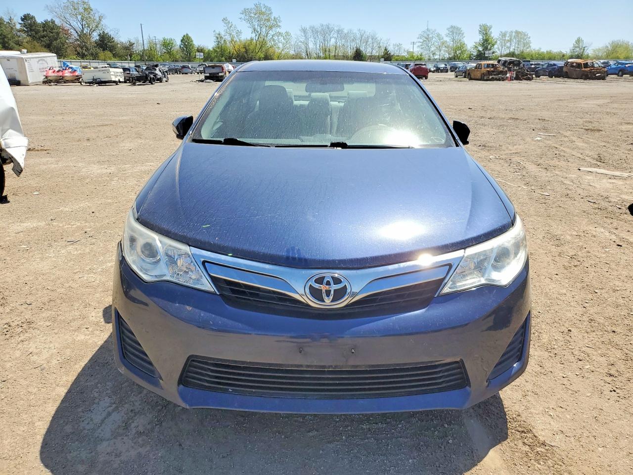 2014 TOYOTA CAMRY LE photo 13