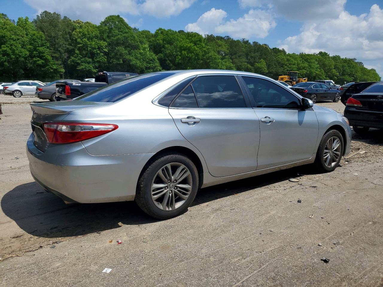 2015 TOYOTA CAMRY SE photo 7