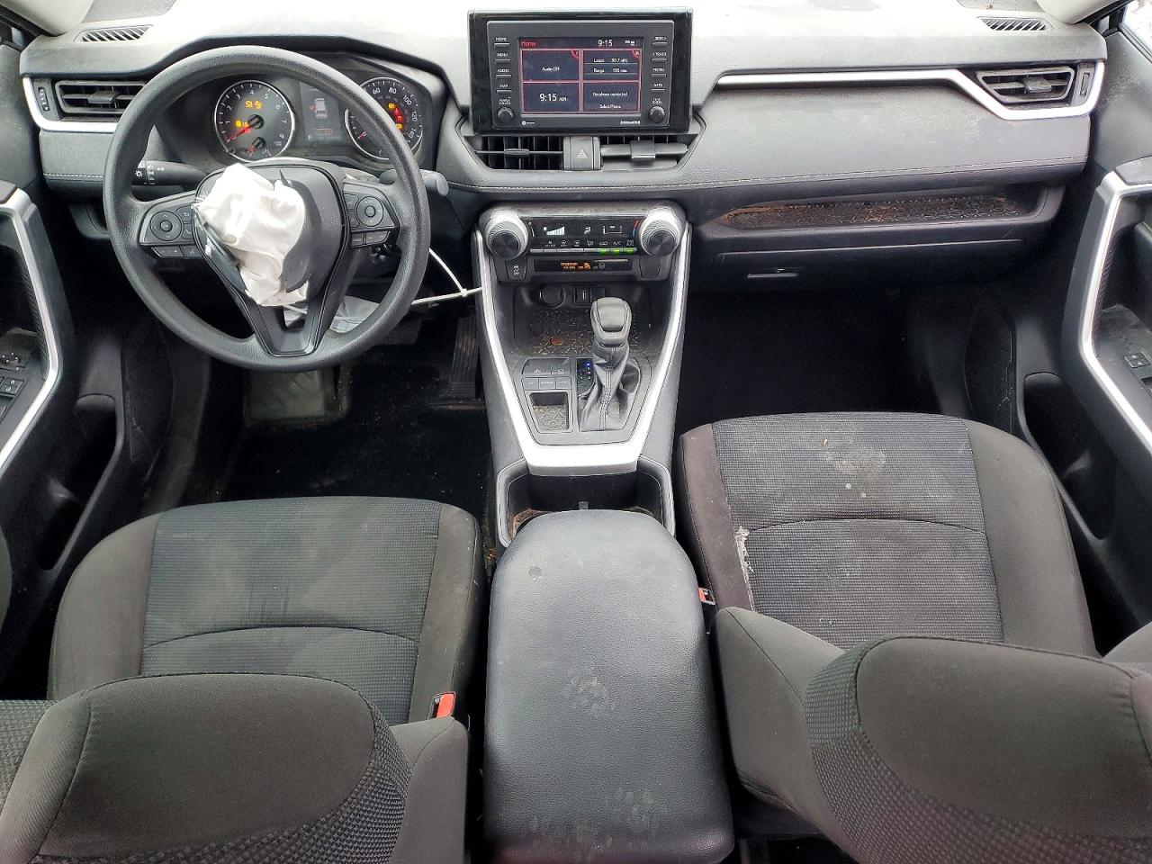 2022 TOYOTA RAV4 LE photo 22