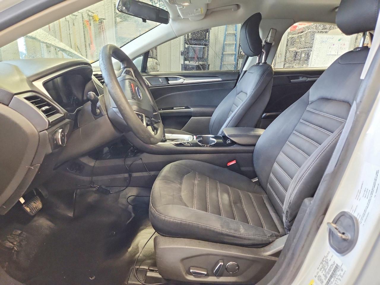 2014 FORD FUSION SE photo 7