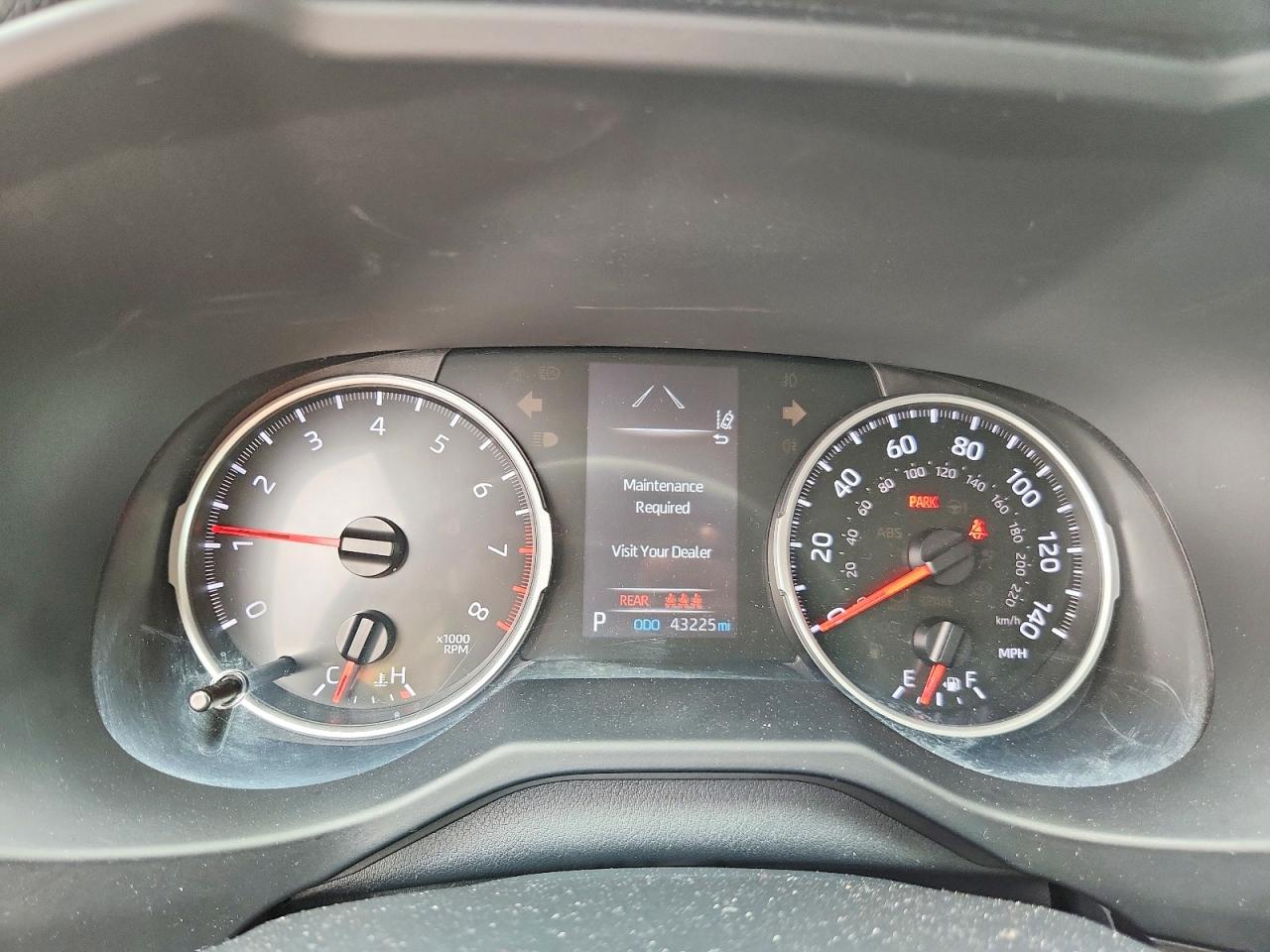 2021 TOYOTA RAV4 LE photo 17