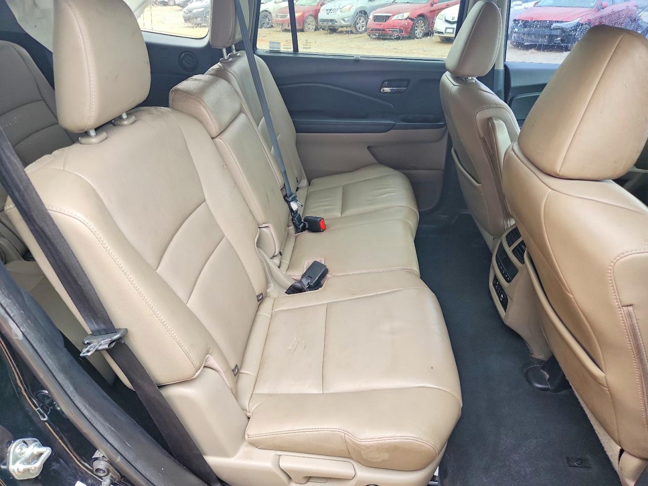 2016 HONDA PILOT TOURING photo 21