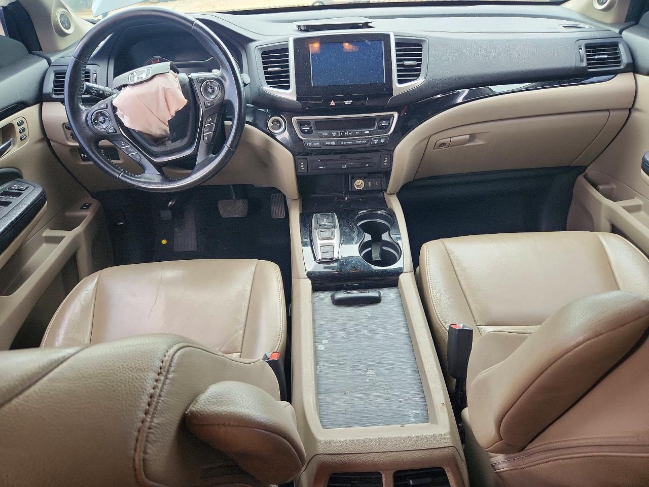 2016 HONDA PILOT TOURING photo 15