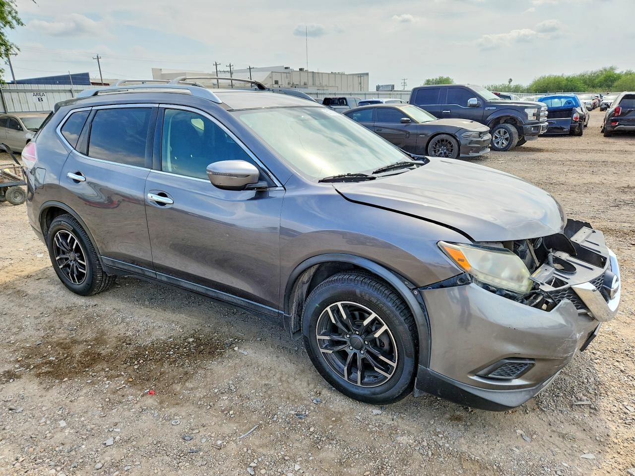 2016 NISSAN ROGUE SV photo 10
