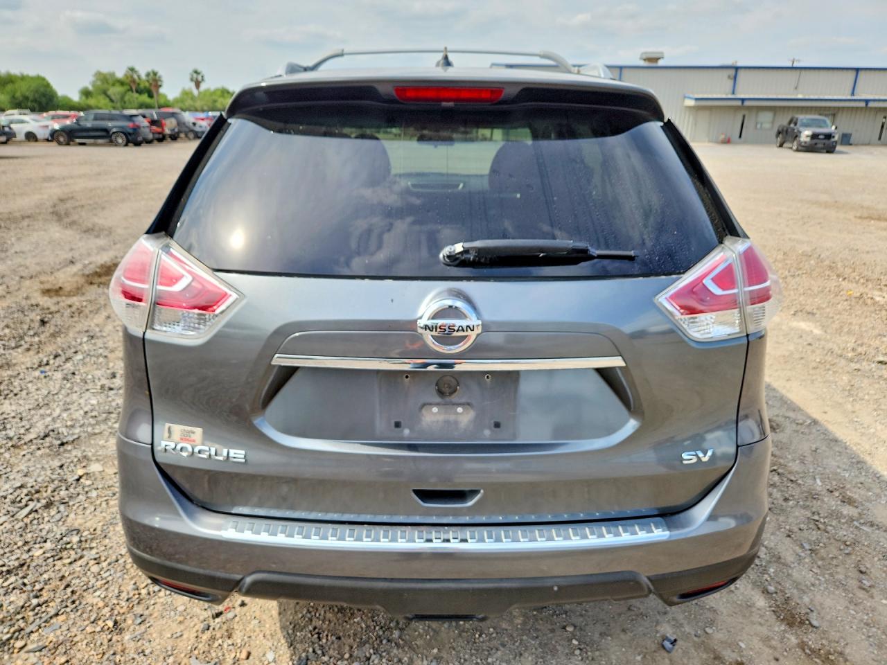 2016 NISSAN ROGUE SV photo 16