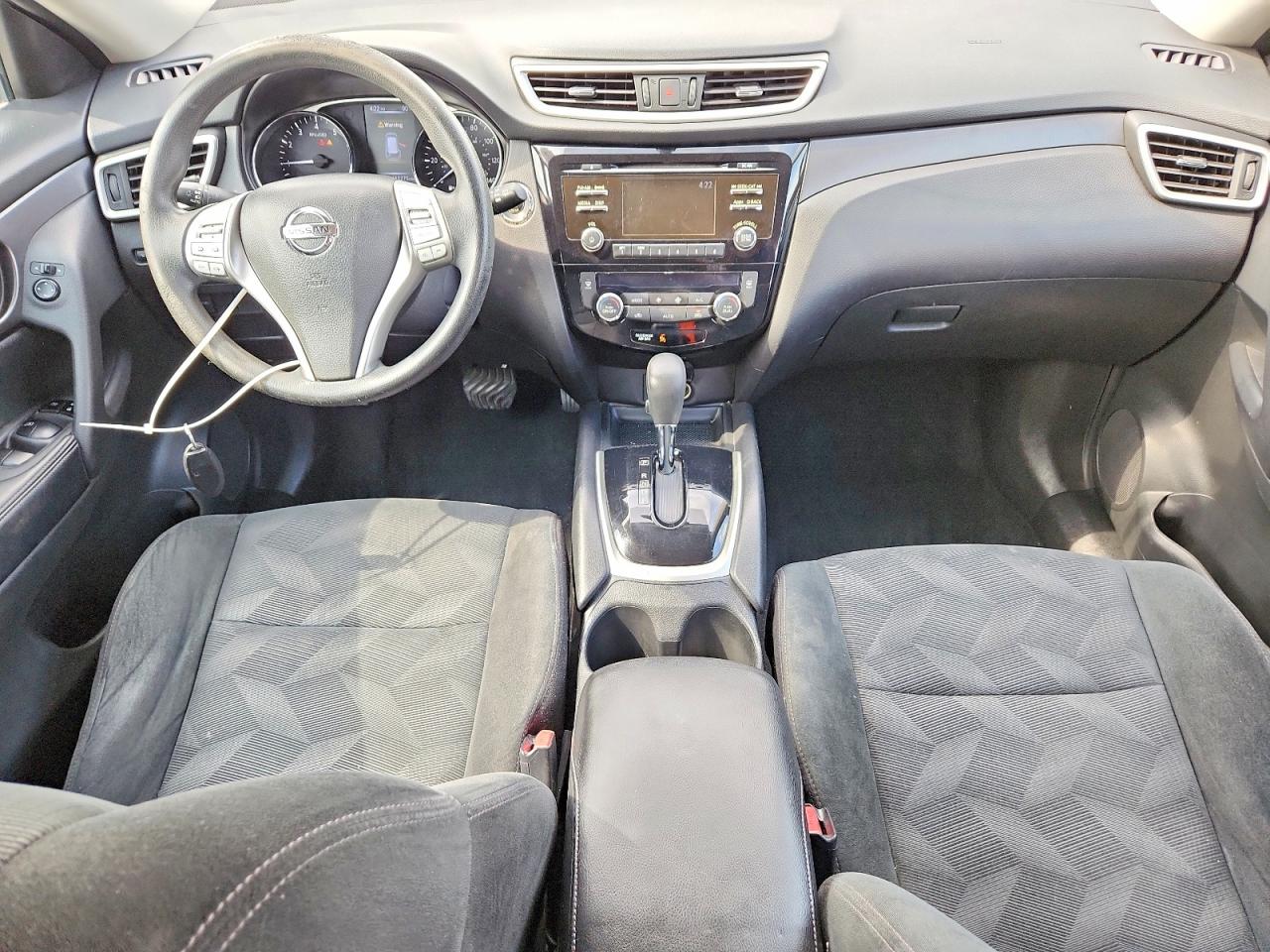 2016 NISSAN ROGUE SV photo 22