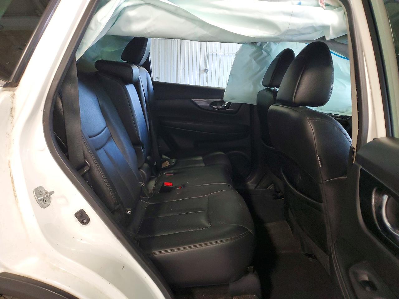 2016 NISSAN ROGUE SL photo 11