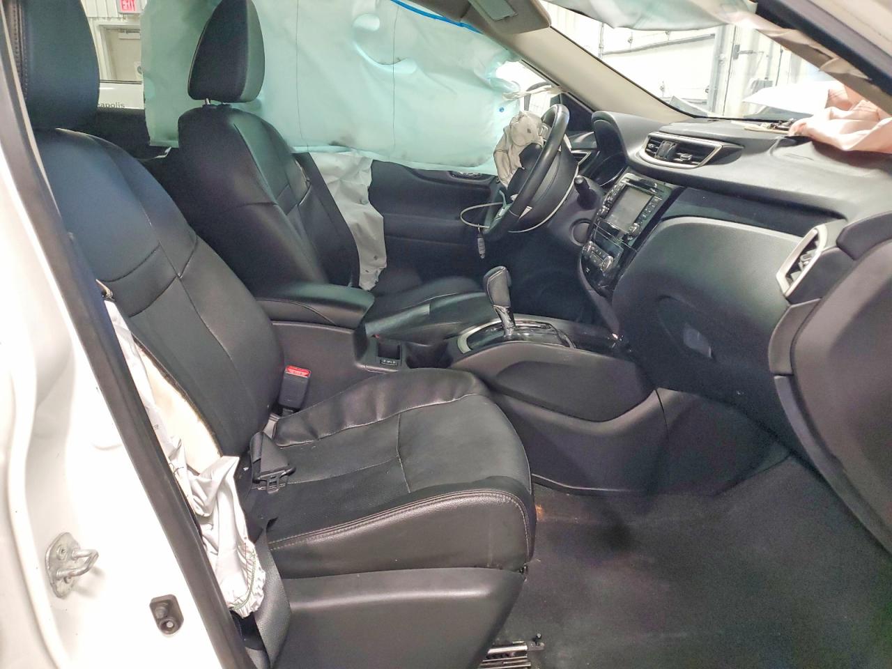 2016 NISSAN ROGUE SL photo 7