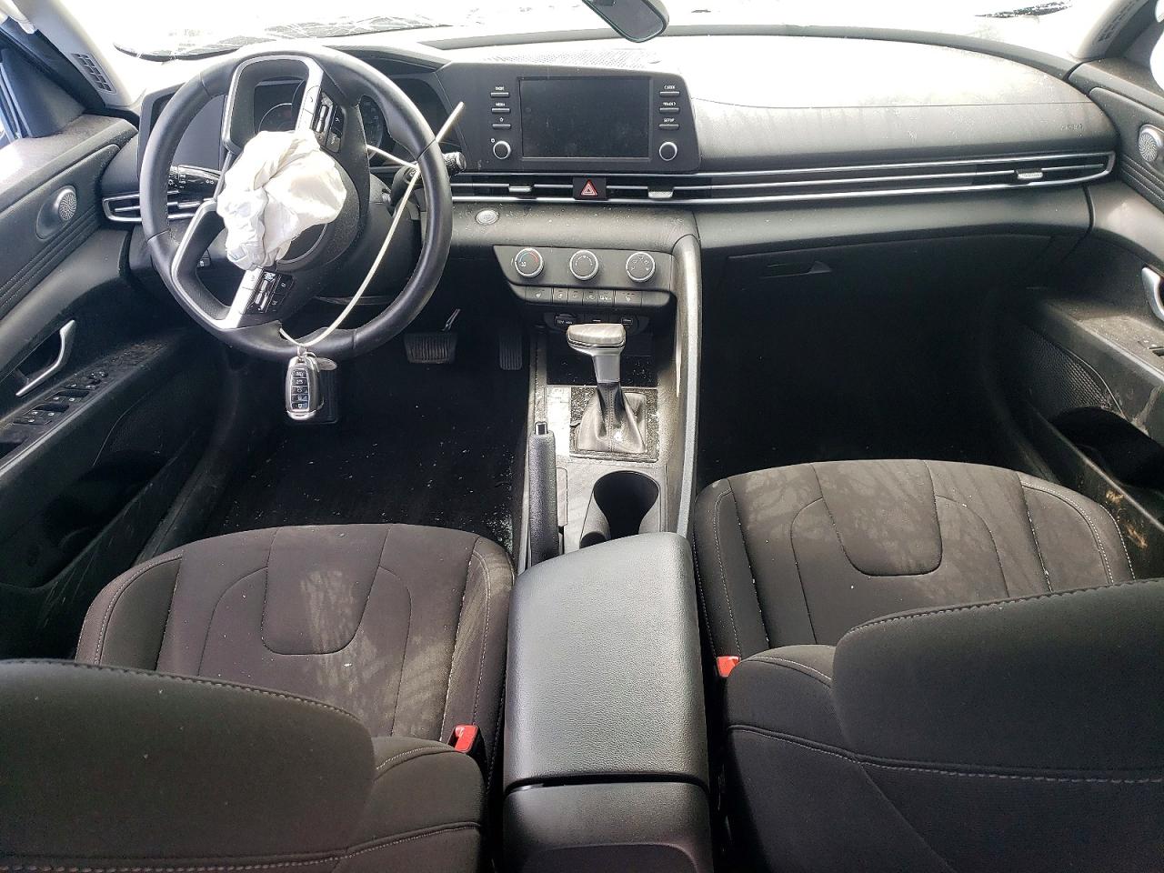 2022 HYUNDAI ELANTRA SEL photo 22