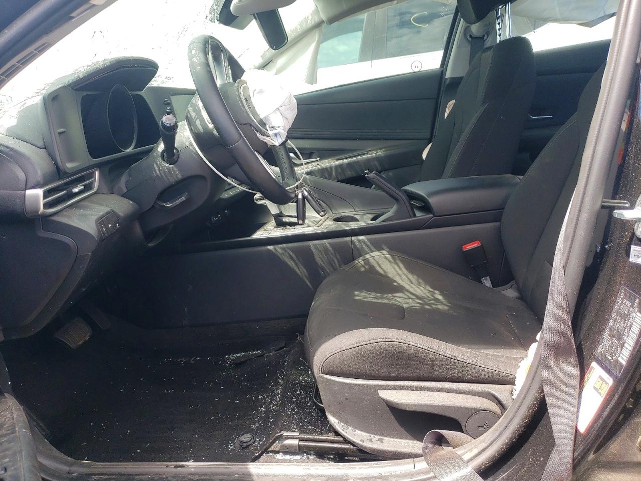 2022 HYUNDAI ELANTRA SEL photo 19