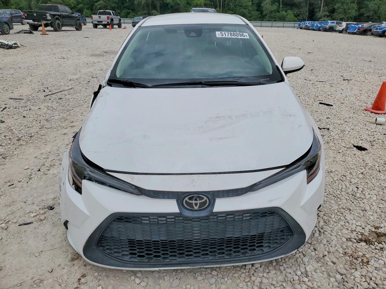 2021 TOYOTA COROLLA LE photo 9