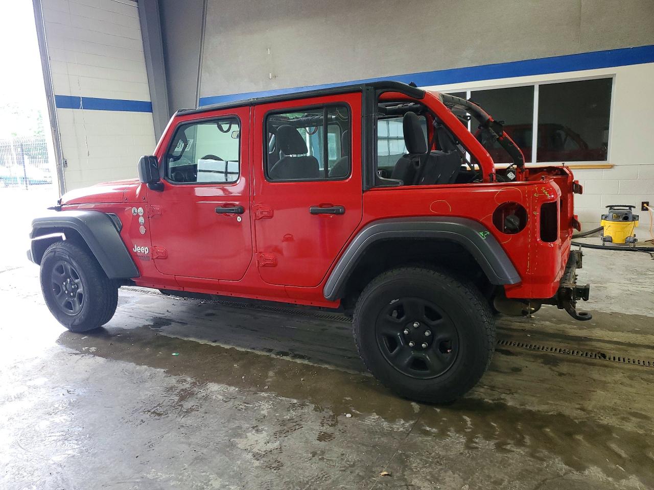 2019 JEEP WRANGLER UNLIMITED SPORT photo 3