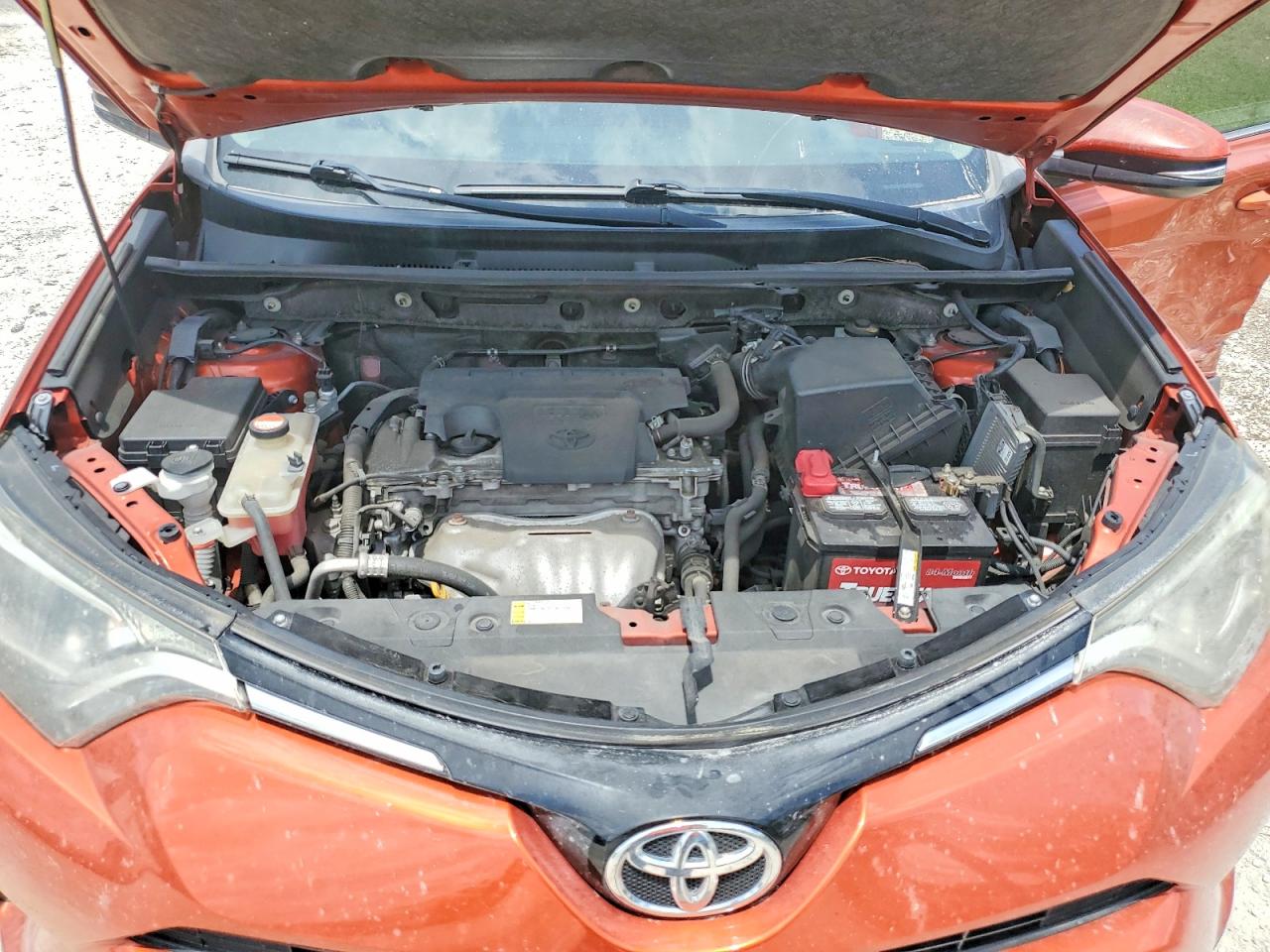 2016 TOYOTA RAV4 XLE photo 27
