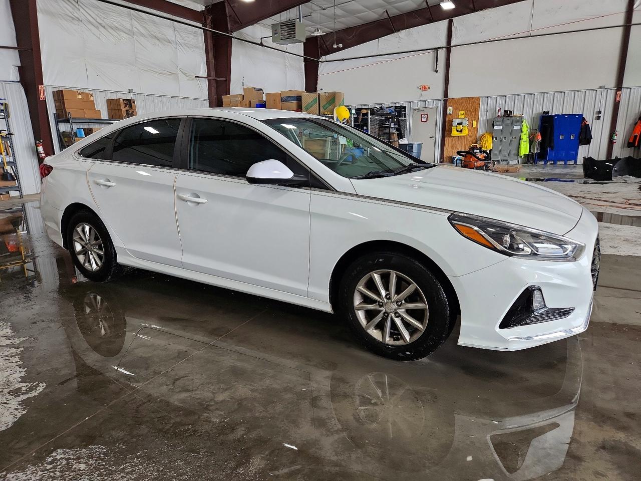 2018 HYUNDAI SONATA SE photo 4