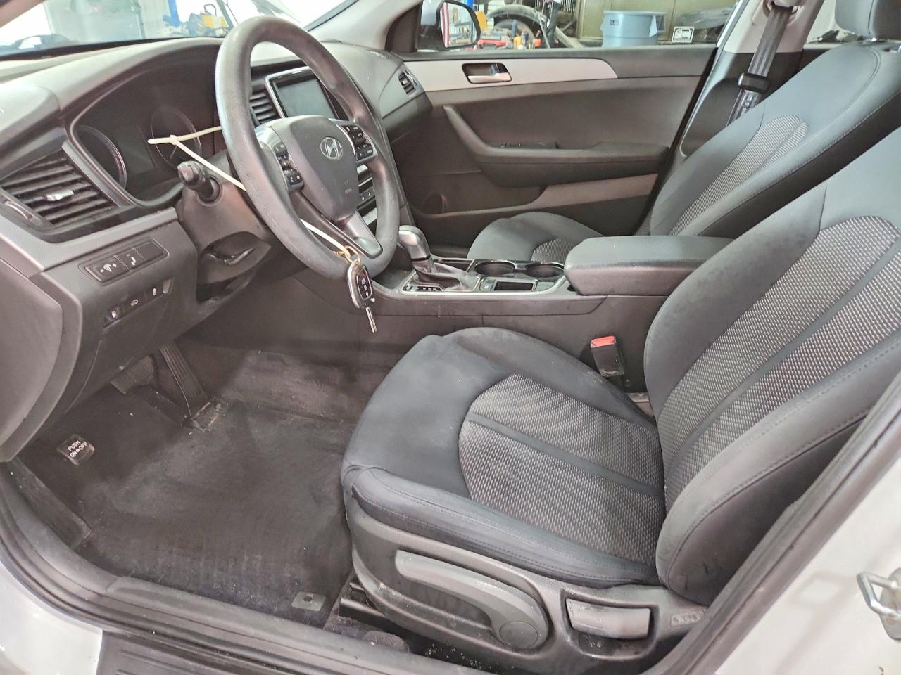 2018 HYUNDAI SONATA SE photo 7