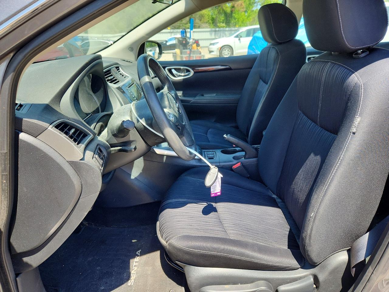 2016 NISSAN SENTRA SV photo 19