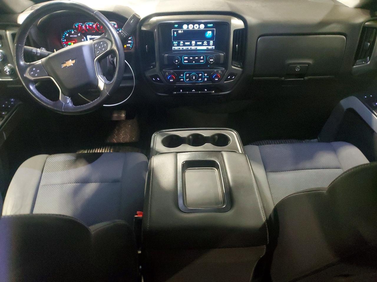 2018 CHEVROLET SILVERADO K1500 LT photo 15