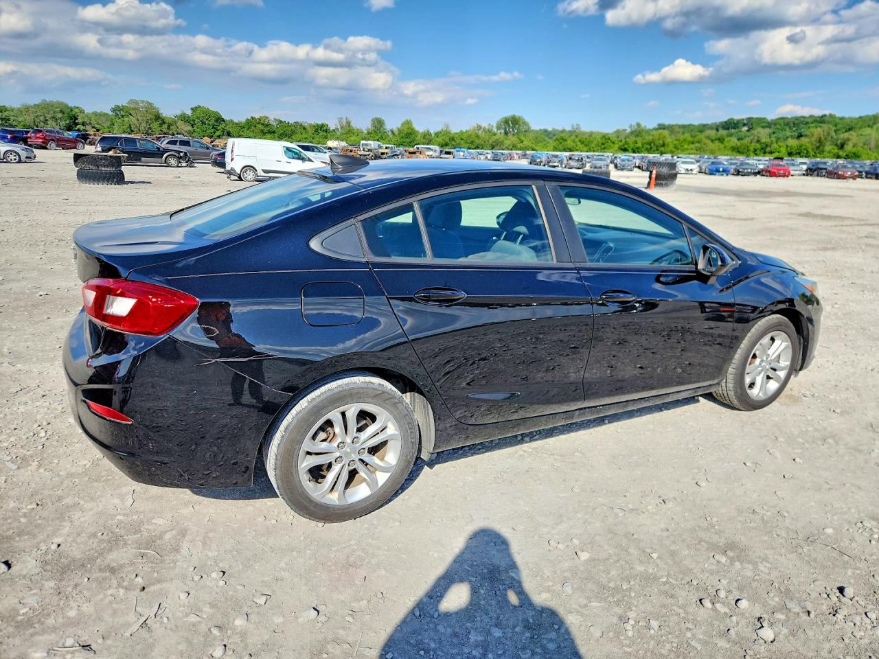 2019 CHEVROLET CRUZE LS photo 7