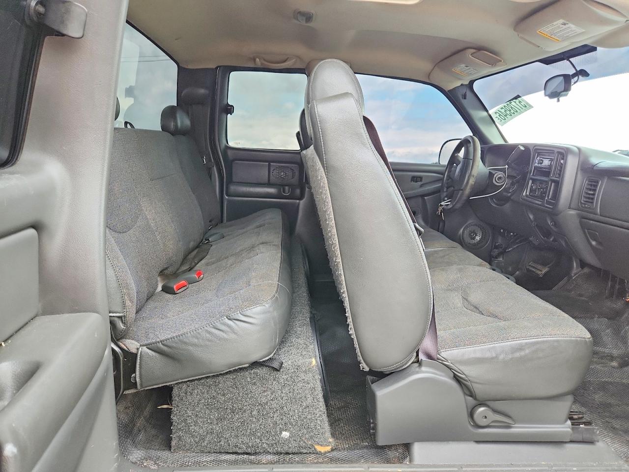 2005 CHEVROLET SILVERADO C1500 photo 19