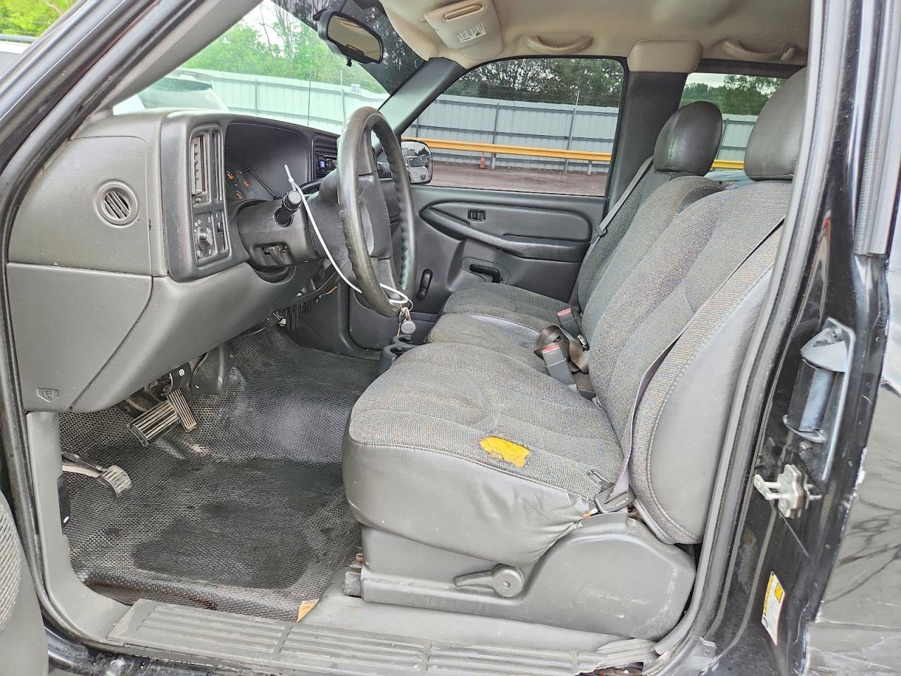 2005 CHEVROLET SILVERADO C1500 photo 13