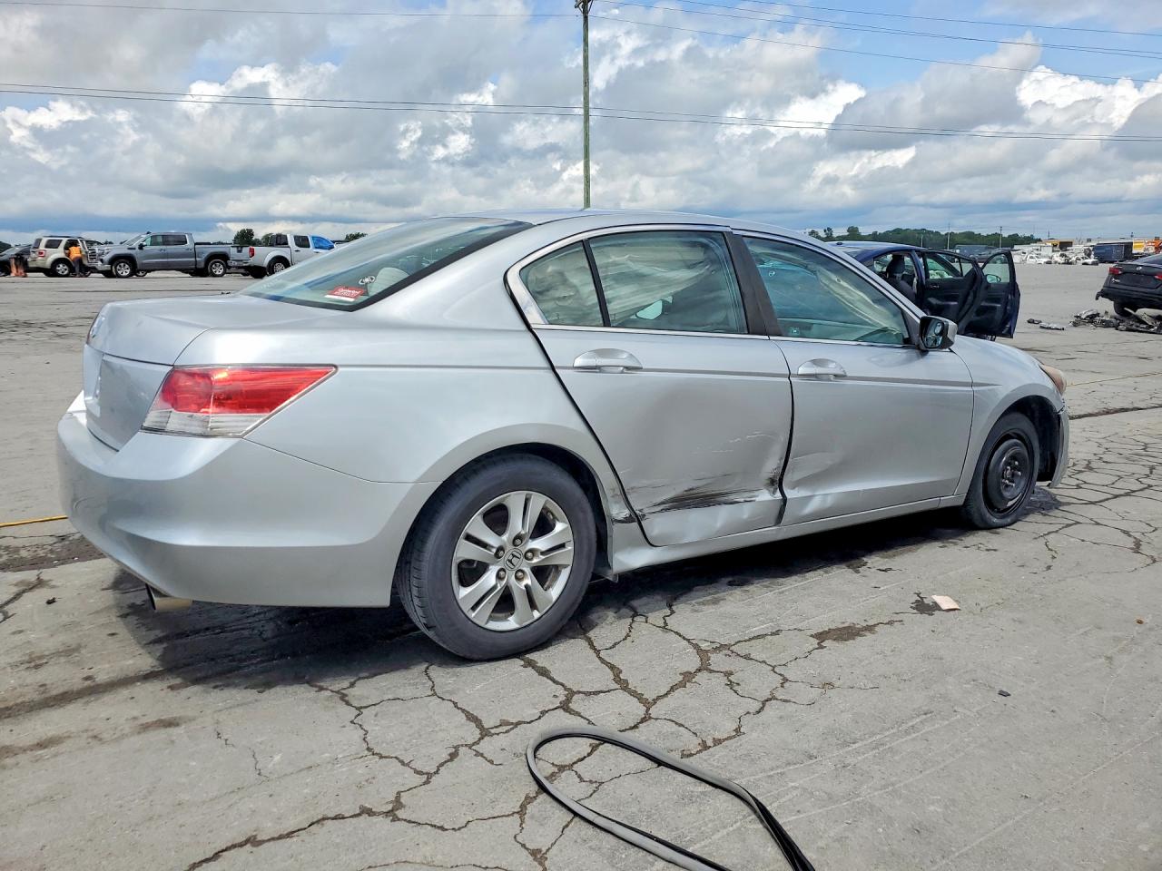 2009 HONDA ACCORD LXP photo 7