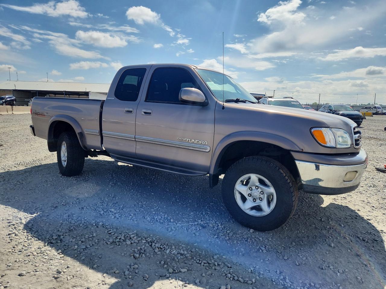 2000 TOYOTA TUNDRA ACCESS CAB LIMITED photo 7