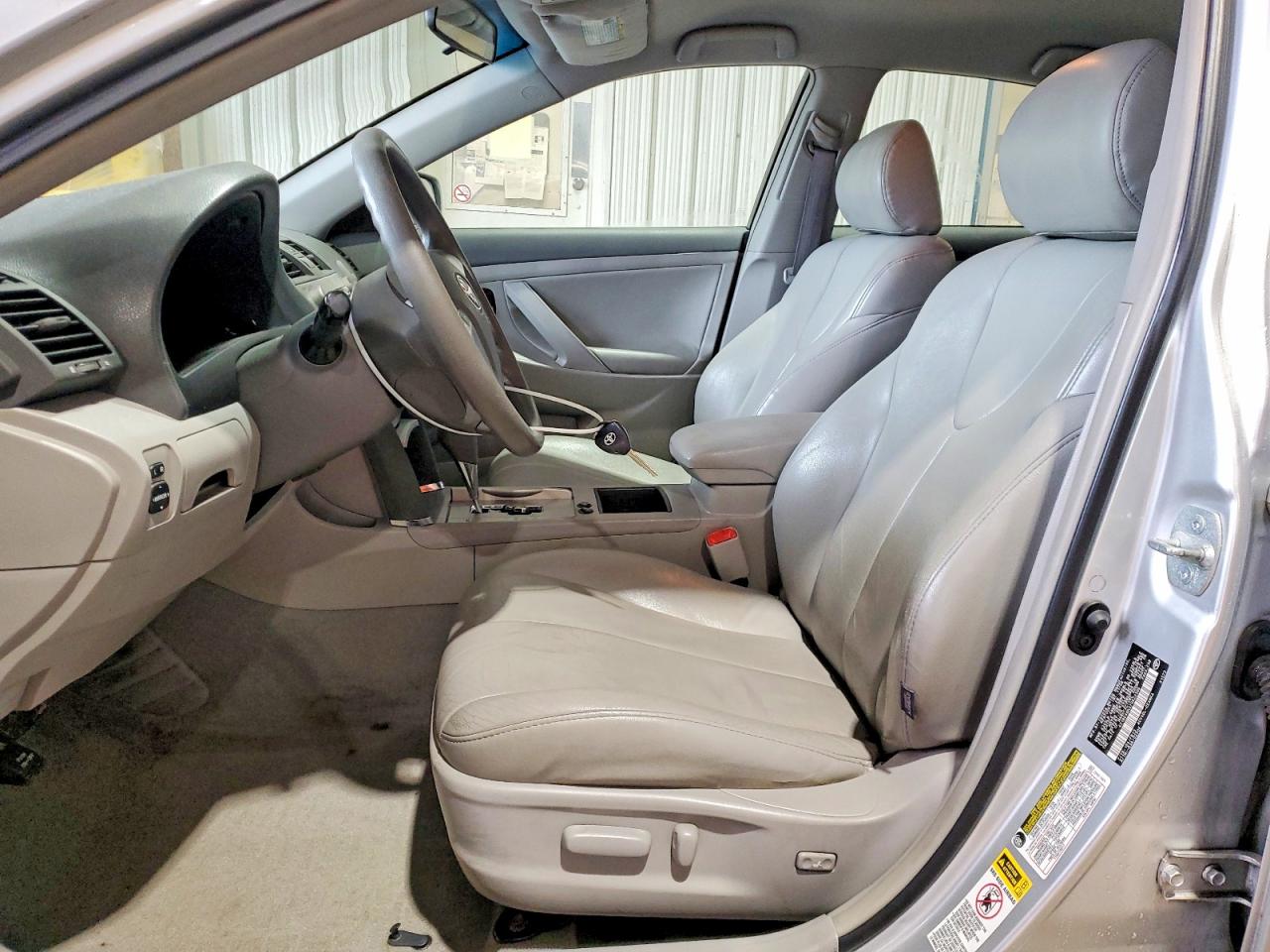 2007 TOYOTA CAMRY LE photo 19