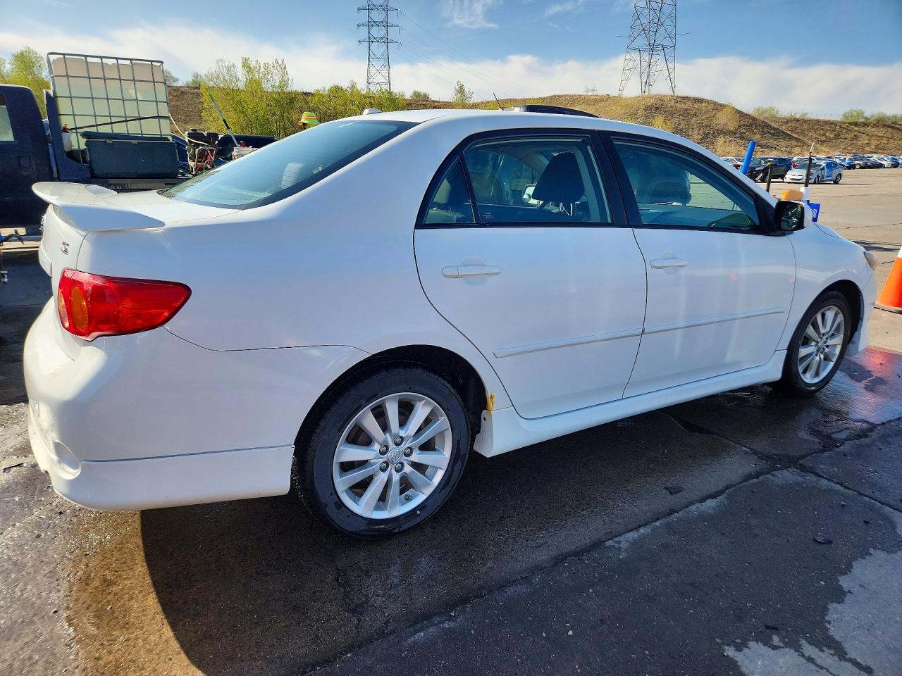 2010 TOYOTA COROLLA S photo 5